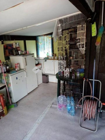 Eladó nyaraló, Kulcson 14.99 M Ft, 2 szobás