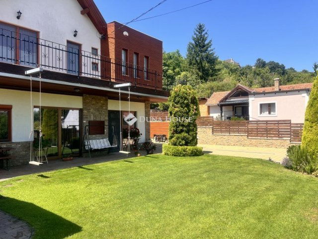Eladó családi ház, Balatonalmádiban 259.9 M Ft, 6 szobás