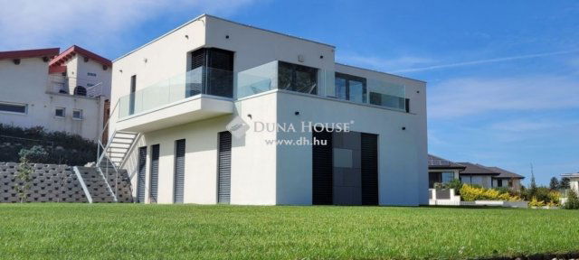 Eladó családi ház, Törökbálinton 398 M Ft, 5 szobás