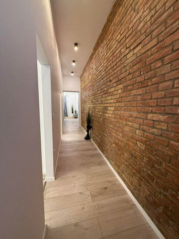 Eladó téglalakás, Pécsett 82.9 M Ft, 3 szobás