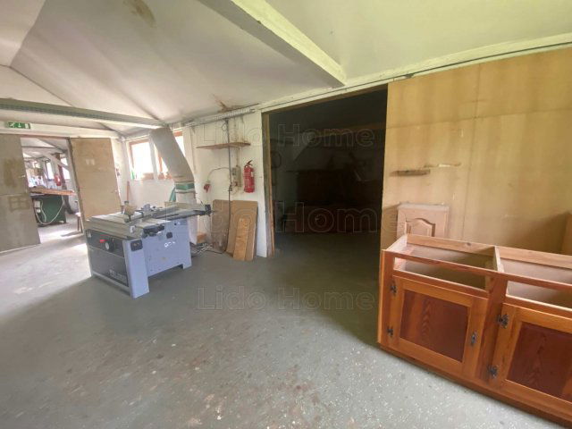 Eladó ipari ingatlan, Tornyiszentmiklóson 35.89 M Ft