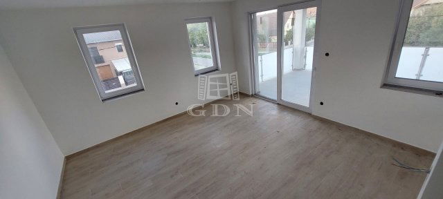 Eladó téglalakás, Dunaharasztin 89.79 M Ft, 3 szobás