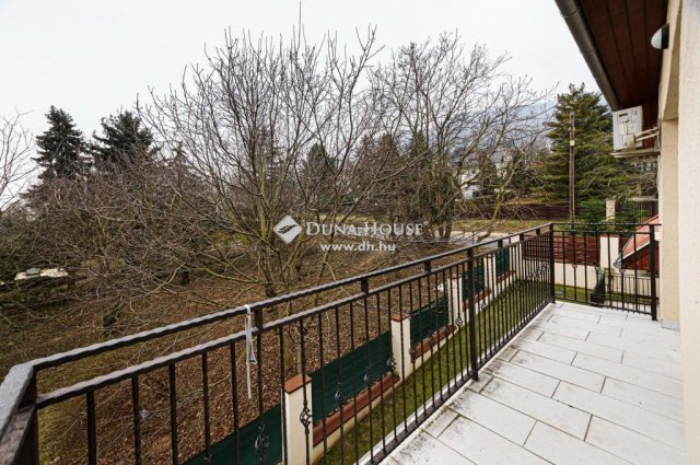 Eladó családi ház, Budapesten, III. kerületben 429 M Ft