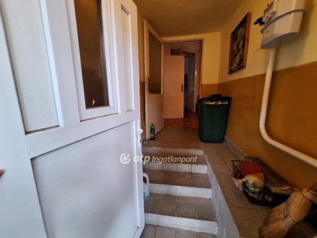 Eladó családi ház, Csongrádon 19.9 M Ft, 3 szobás