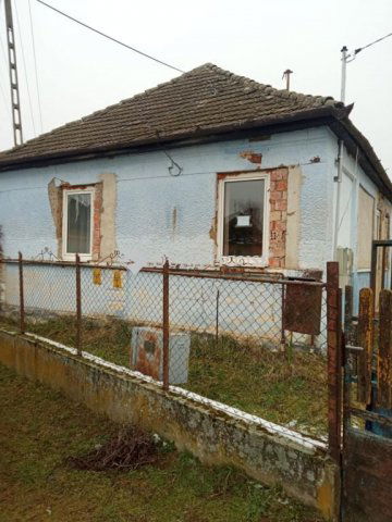 Eladó családi ház, Révleányváron 4.8 M Ft, 3 szobás