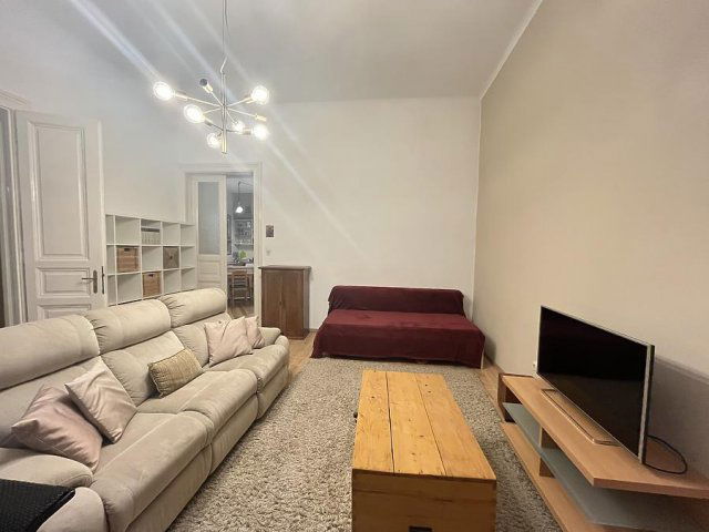 Eladó téglalakás, Budapesten, VI. kerületben 93.9 M Ft, 2 szobás