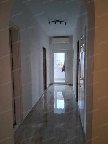 Eladó családi ház, Tiszatenyőn 30 M Ft, 3 szobás