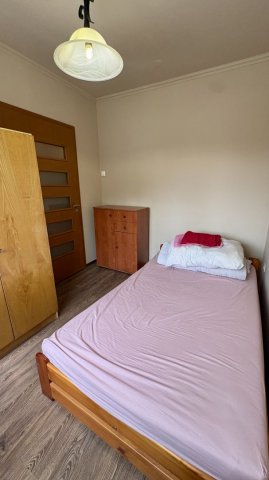 Kiadó panellakás, albérlet, Debrecenben 300 E Ft / hó, 3 szobás