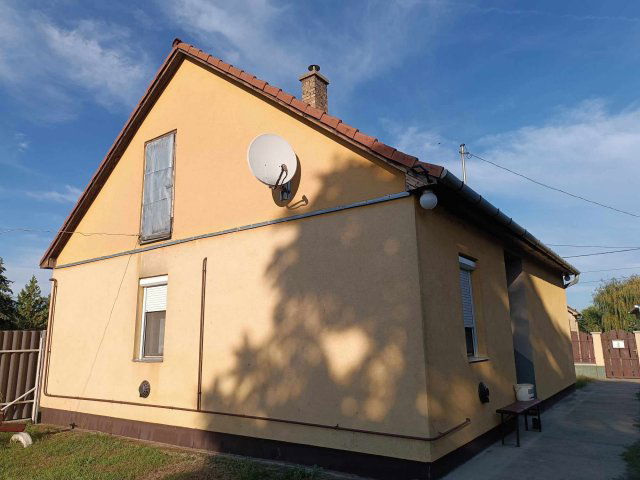 Eladó családi ház, Újfehértón 38.479 M Ft, 2+1 szobás