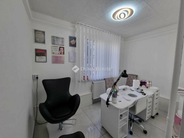 Eladó panellakás, Miskolcon 38 M Ft, 2 szobás