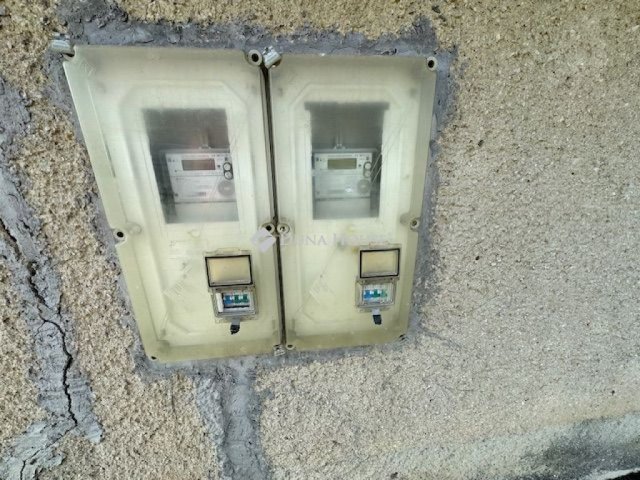 Eladó nyaraló, Csákváron 17 M Ft, 1 szobás