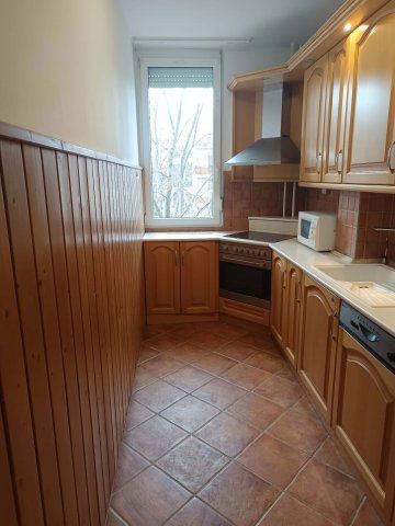 Eladó téglalakás, Tatabányán 44.9 M Ft, 3 szobás