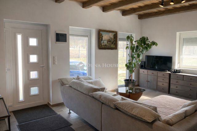 Eladó családi ház, Őrbottyánban 117 M Ft, 2 szobás