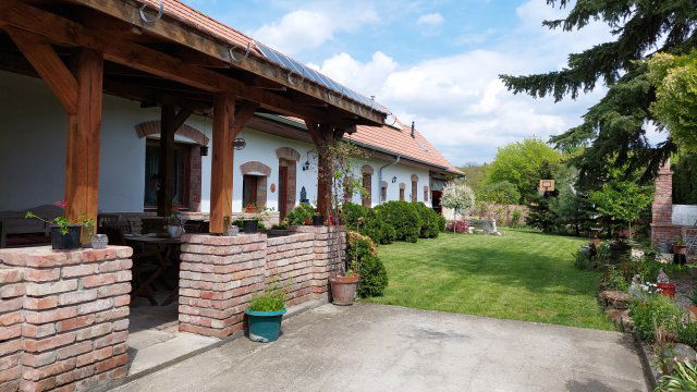 Eladó családi ház, Budajenőn 175 M Ft, 5 szobás