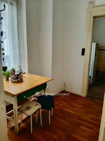 Eladó téglalakás, Budapesten, VIII. kerületben 130 M Ft