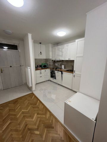 Kiadó téglalakás, albérlet, I. kerületben, Batthyány utcában