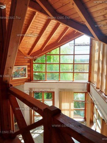 Eladó családi ház, Nagykovácsiban 152 M Ft, 4 szobás