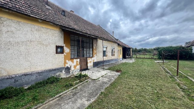 Eladó családi ház, Csóton 12.9 M Ft, 3 szobás