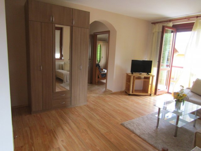 Kiadó téglalakás, albérlet, Debrecenben, Poroszlay úton