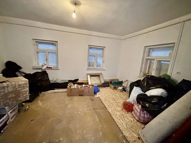 Eladó családi ház, Halmajon 14.5 M Ft, 2 szobás