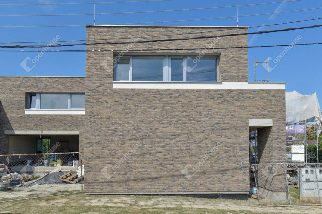 Eladó ikerház, Szegeden 148 M Ft, 4 szobás / költözzbe.hu