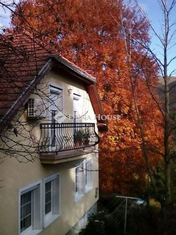 Eladó családi ház, Dömösön 149.5 M Ft, 5 szobás