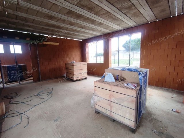 Eladó családi ház, Őrbottyánban 105.5 M Ft, 4 szobás