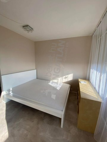 Kiadó panellakás, albérlet, XVI. kerületben, Bercsényi utcában