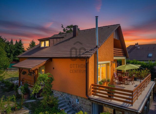 Eladó családi ház, Szentendrén 178 M Ft, 4 szobás