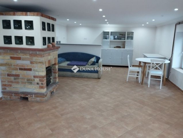 Eladó családi ház, Bodajkon 75 M Ft, 4 szobás