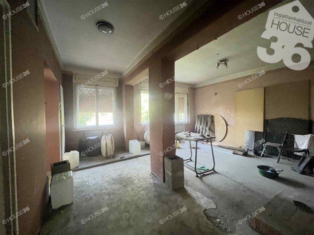 Eladó családi ház, Szabadszálláson 26.99 M Ft, 5 szobás