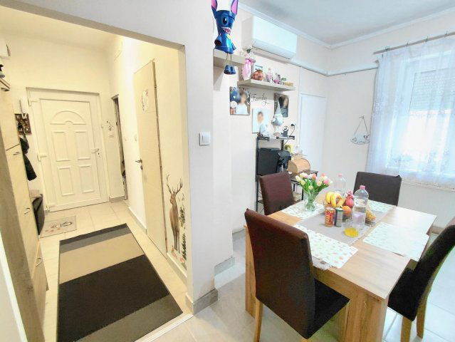 Eladó téglalakás, Oroszlányban 36.5 M Ft, 2 szobás