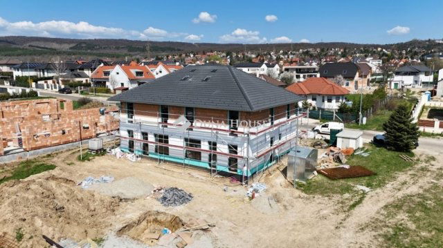 Eladó ikerház, Budakeszin 165 M Ft, 6 szobás