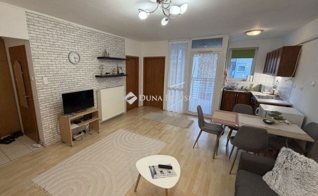 Eladó téglalakás, Budapesten, XIII. kerületben 72.9 M Ft