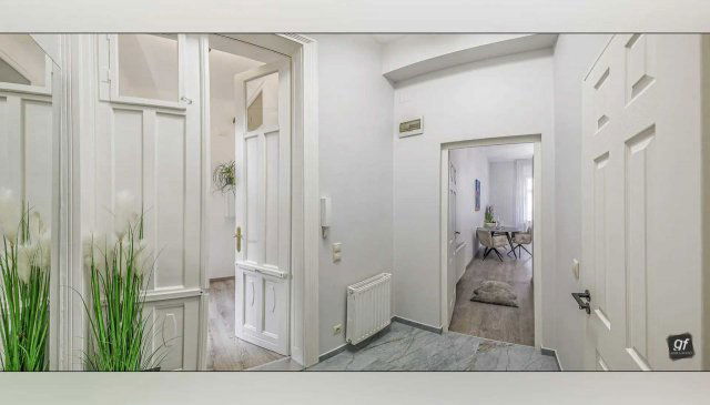 Kiadó téglalakás, albérlet, V. kerületben, Október 6. utcában