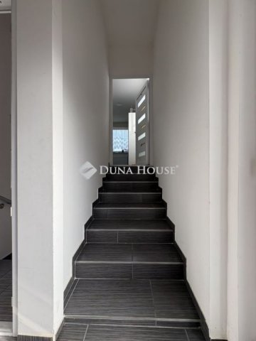 Eladó családi ház, Gyálon 116 M Ft, 6 szobás