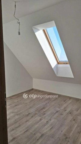 Eladó téglalakás, Szolnokon 81.434 M Ft, 2+1 szobás