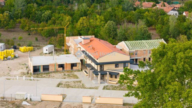 Eladó téglalakás, Mórahalmon 46.408 M Ft, 2 szobás