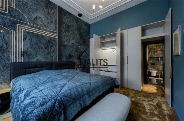 Kiadó téglalakás, albérlet, V. kerületben, Október 6. utcában