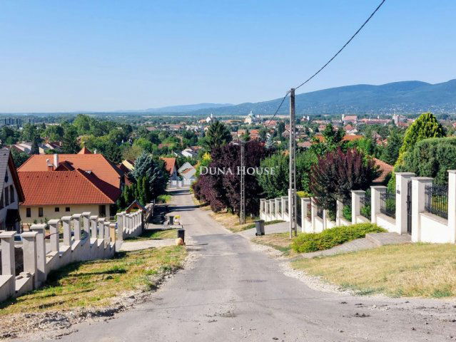 Eladó telek, Vácon 30 M Ft / költözzbe.hu