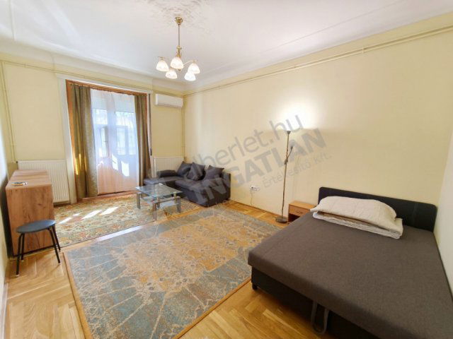 Kiadó téglalakás, albérlet, XI. kerületben, Karinthy Frigyes úton