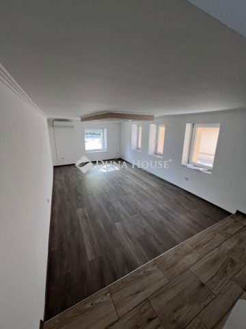Eladó családi ház, Gyöngyösön 28.9 M Ft, 4+1 szobás