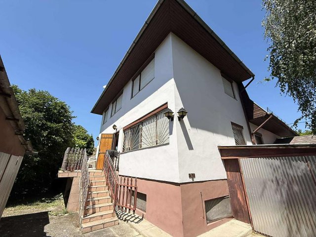 Eladó családi ház, Budapesten, XVI. kerületben 149.9 M Ft