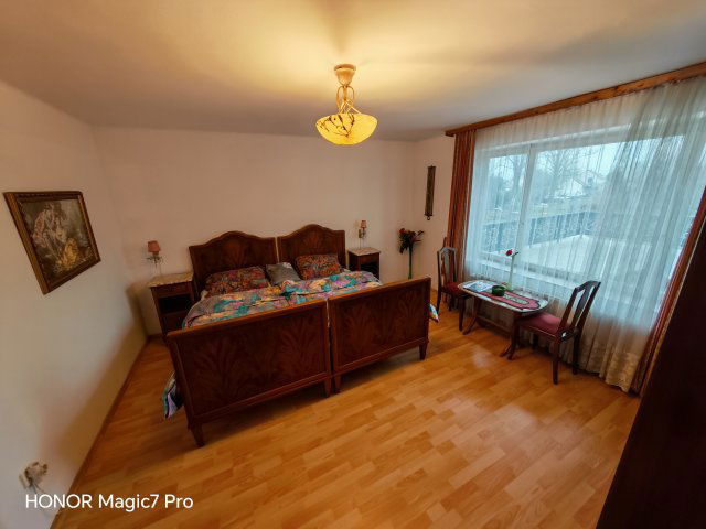 Eladó családi ház, Látrányon 159 M Ft, 12 szobás