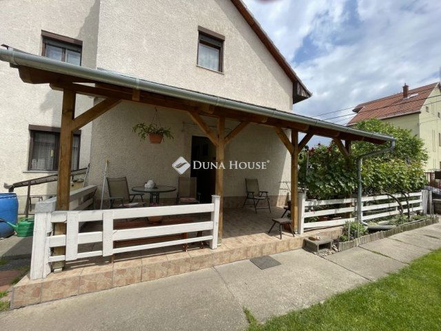 Eladó családi ház, Budapesten, XX. kerületben 129.9 M Ft
