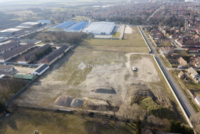 Eladó ipari ingatlan, Kecskeméten 577.5 M Ft