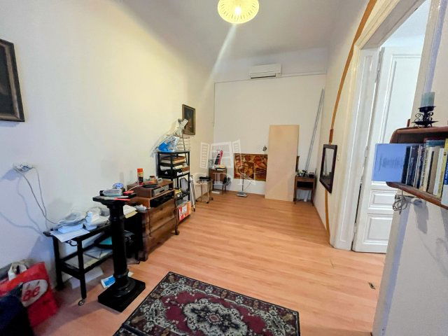 Eladó téglalakás, Budapesten, VIII. kerületben 92 M Ft
