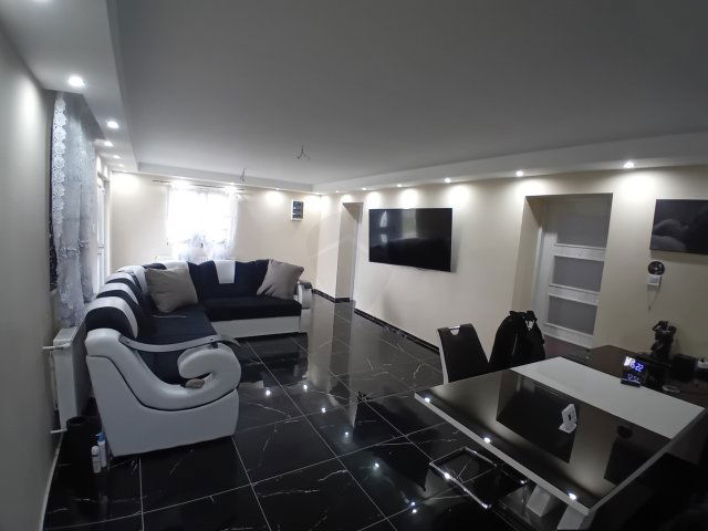 Eladó családi ház, Csányon 35 M Ft, 2 szobás