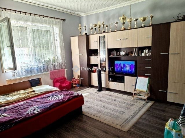Eladó családi ház, Üllőn 79.9 M Ft, 3 szobás