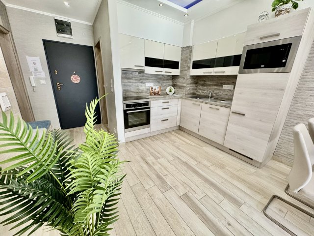 Kiadó téglalakás, albérlet, VI. kerületben, Király utcában